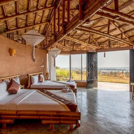 Hanchey Bamboo Resort Kampong Cham Eksteriør bilde