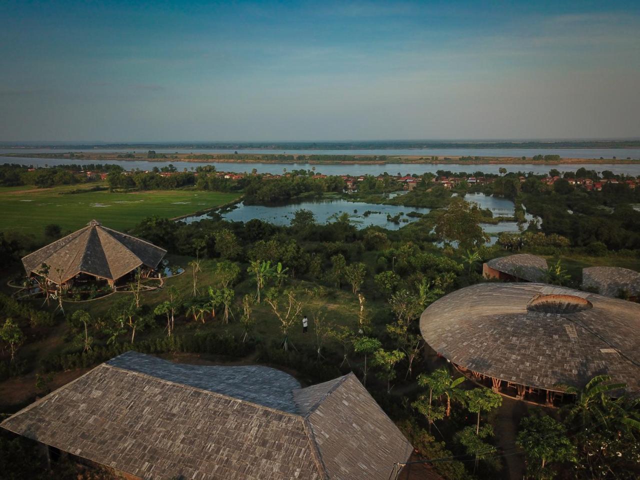 Hanchey Bamboo Resort Kampong Cham Eksteriør bilde